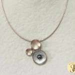 Colgante con perla negra