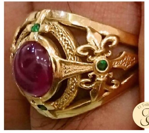 Anillo Rubi y Esmeraldas