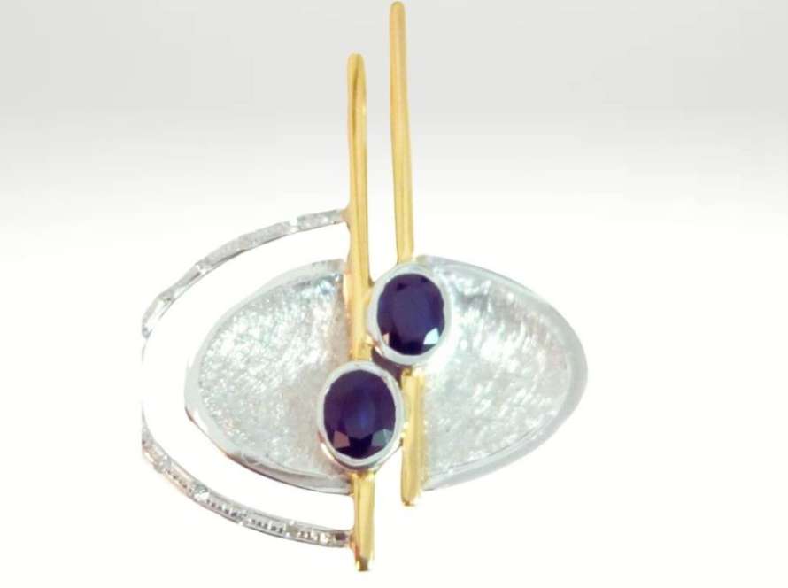 colgante con 2 zafiros azules y diamantes