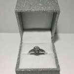 Anillo compromiso con diamantes